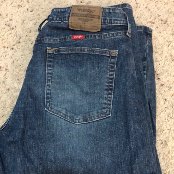 wrangler jeans on sale near me